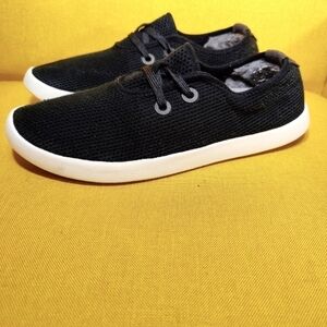 allbirds | Shoes | Allbirds Fungi Tree Runner Sneakers  display picture 1